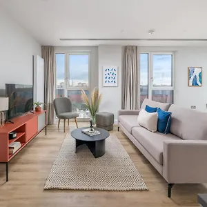 Apartamento Altido New Near Battersea Power Station, Londres
